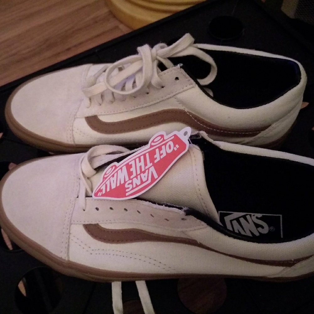 Brand New Old Skool Vans Originals Cream Gum